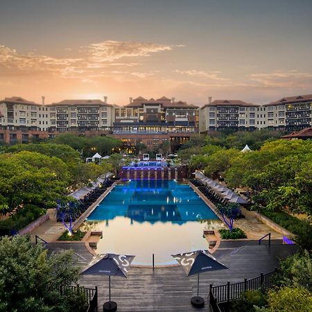 Hotel The Capital Zimbali Ballito Exteriér fotografie The Village at Sunway Putra