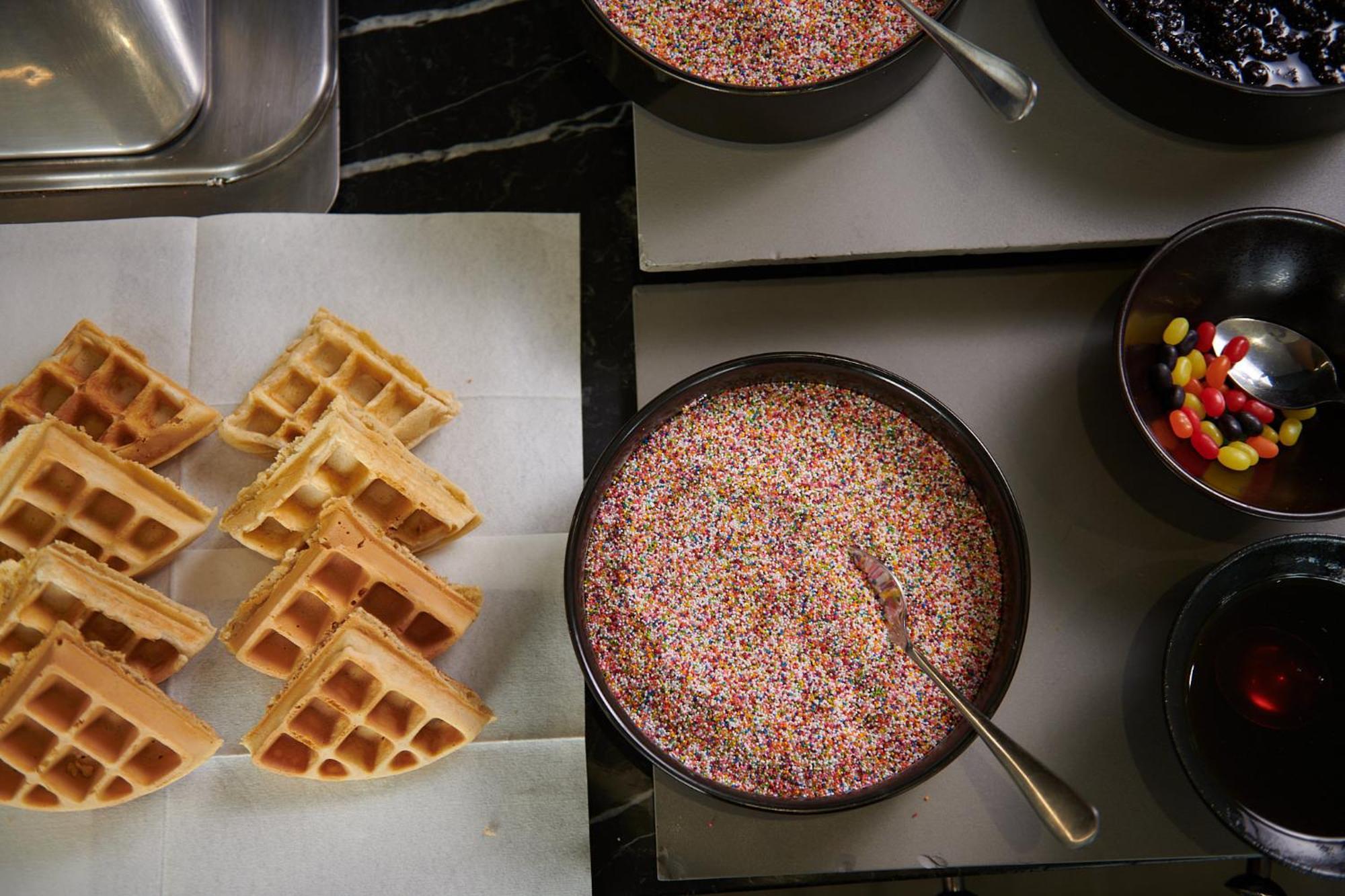 Hotel The Capital Zimbali Ballito Exteriér fotografie Belgian waffles